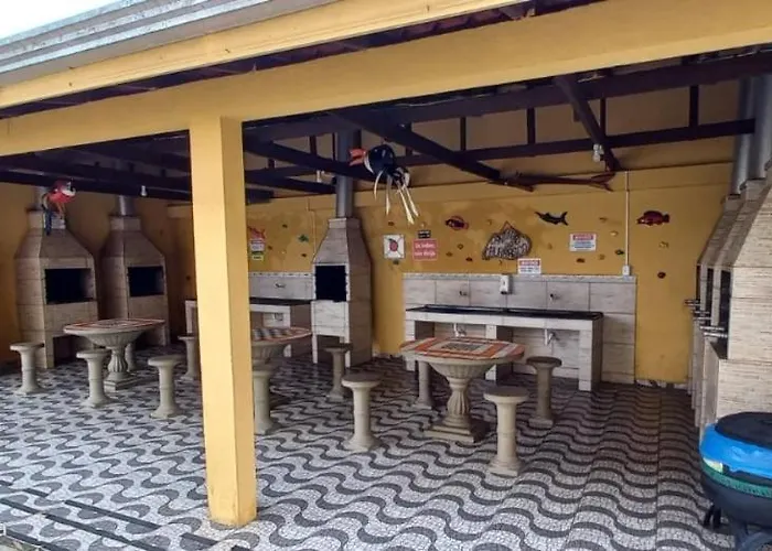 Matinhos 150 metros da praia