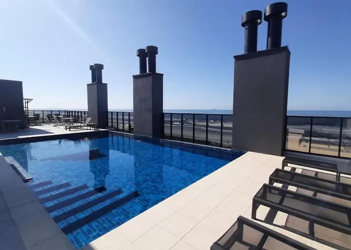 Studio 107 Maravilhoso Frente Mar com Piscina