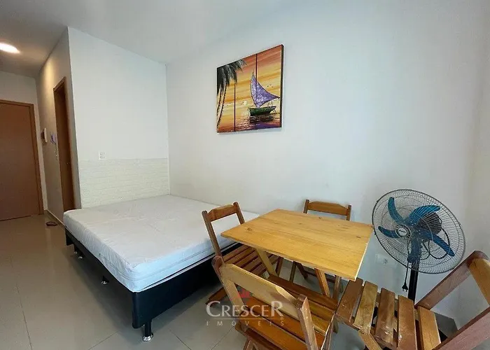 VIP Studio Beira Mar prédio com terraço em Matinhos